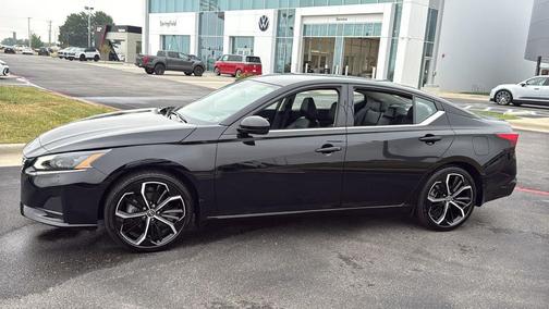 2024 Nissan Altima SR FWD