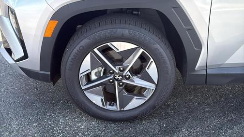 Shimmering Silver 2026 Hyundai TUCSON SEL