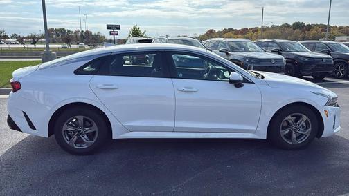 2022 Kia K5 LXS