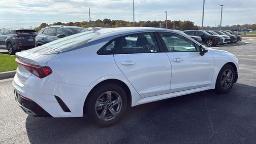 2022 Kia K5 LXS
