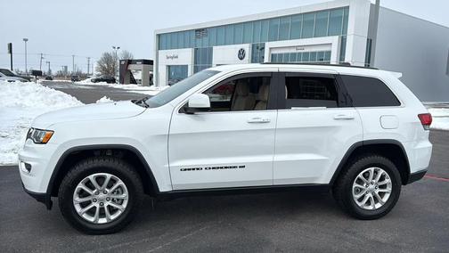 2022 Jeep Grand Cherokee Laredo