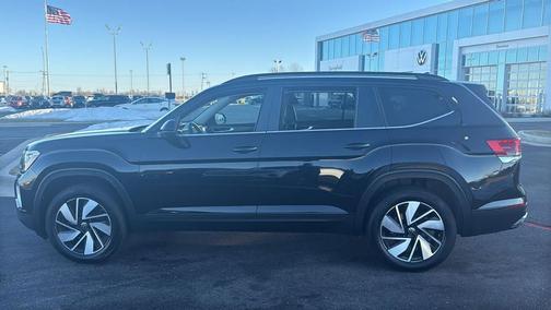 2025 Volkswagen Atlas 2.0T SE w/Technology 4MOTION