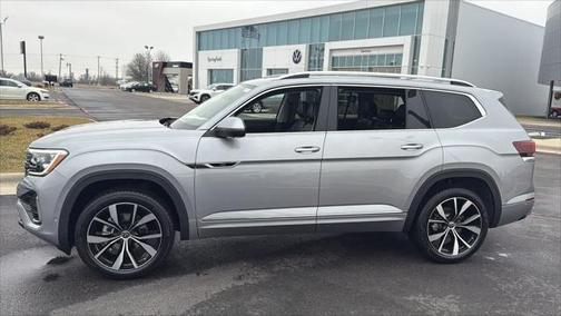 2025 Volkswagen Atlas 2.0T SEL Premium R-Line 4MOTION