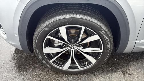 2025 Volkswagen Atlas 2.0T SEL Premium R-Line 4MOTION