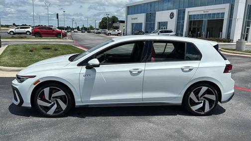 2025 Volkswagen Golf GTI 2.0T S DSG