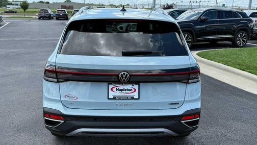 2025 Volkswagen Taos 1.5T SE