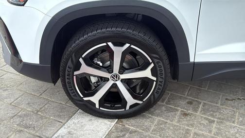 Pure White 2026 Volkswagen Taos SEL