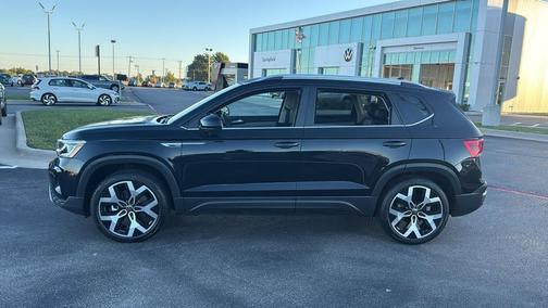 2023 Volkswagen Taos 1.5T SEL