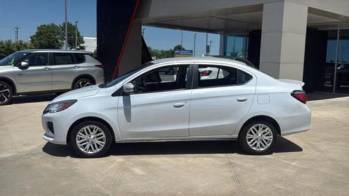 White Diamond 2022 Mitsubishi Mirage G4 SE