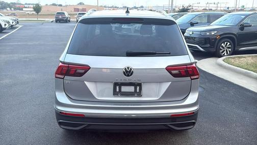 2024 Volkswagen Tiguan 2.0T SE