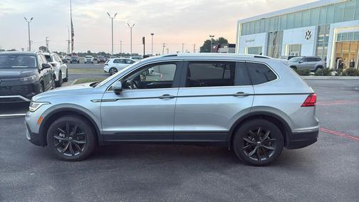 2024 Volkswagen Tiguan 2.0T SE
