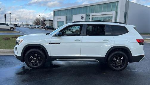 2025 Volkswagen Atlas 2.0T Peak Edition