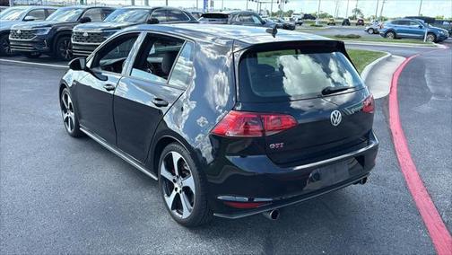 2017 Volkswagen Golf GTI 2.0T SE 4-Door
