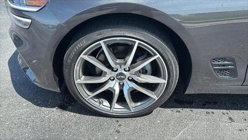 2023 Genesis G70 2.0T AWD