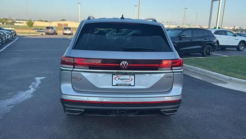2025 Volkswagen Atlas 2.0T SE w/Technology 4MOTION