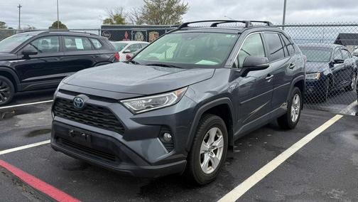 2020 Toyota RAV4 Hybrid XLE