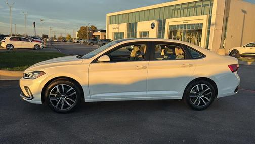 2026 Volkswagen Jetta 1.4T SE
