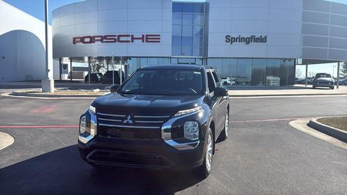 2026 Mitsubishi Outlander ES 2.5 S-AWC