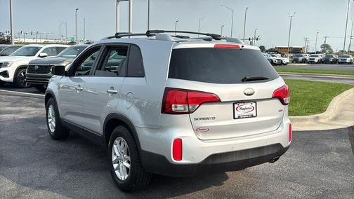 Bright Silver 2014 Kia Sorento LX