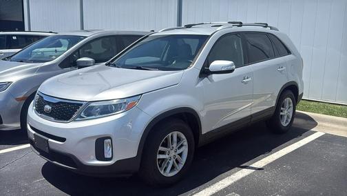 Bright Silver 2014 Kia Sorento LX