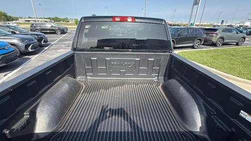 Diamond Black Crystal Pearlcoat 2024 RAM 1500 Classic Warlock Crew Cab 4x4 5'7' Box