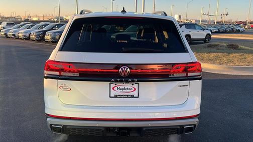 2025 Volkswagen Atlas 2.0T Peak Edition