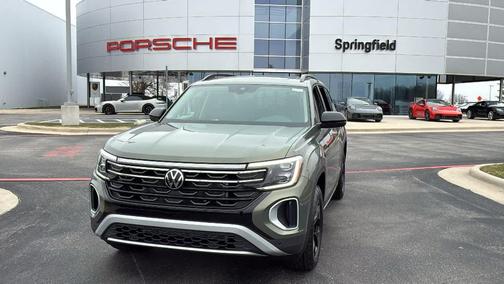 2026 Volkswagen Atlas Peak Edition