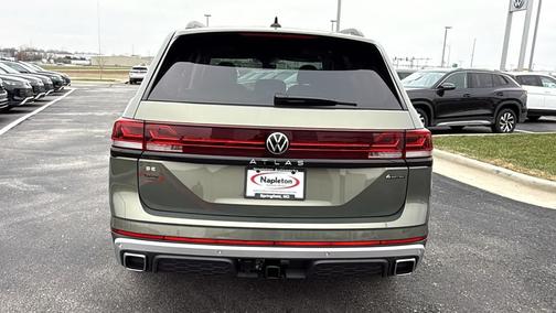 2026 Volkswagen Atlas Peak Edition