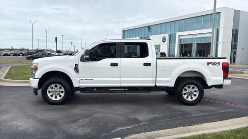 Oxford White 2022 Ford F-250 XLT