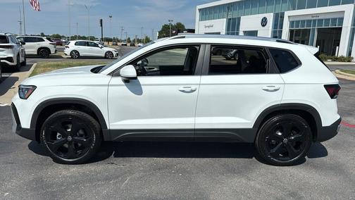 2025 Volkswagen Taos 1.5T SEL