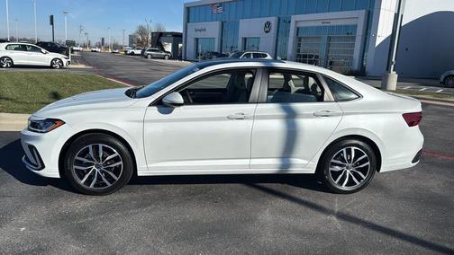 2026 Volkswagen Jetta 1.4T SE