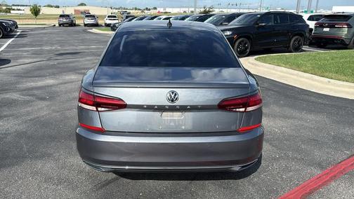 2022 Volkswagen Passat 2.0T Limited Edition
