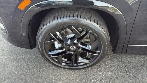 2025 Volkswagen Tiguan 2.0T SE R-Line Black 4MOTION