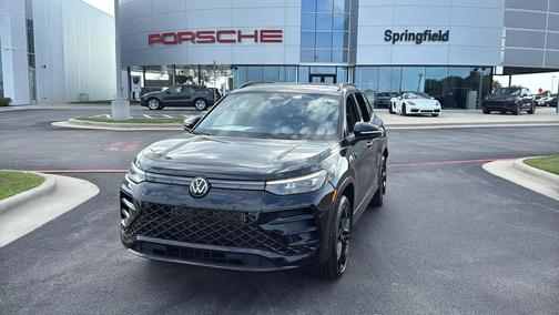 2025 Volkswagen Tiguan 2.0T SE R-Line Black 4MOTION