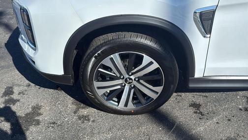 2026 Mitsubishi Outlander Sport SE