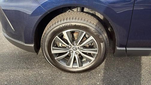 2022 Toyota Venza LE