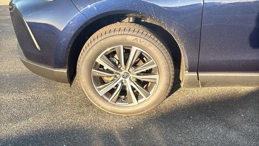 2022 Toyota Venza LE