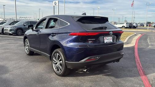 2022 Toyota Venza LE