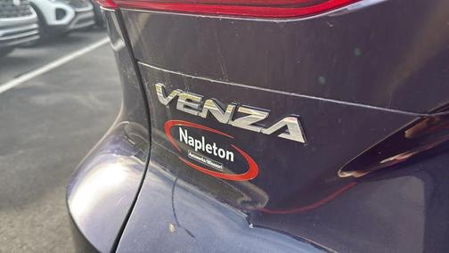 2022 Toyota Venza LE