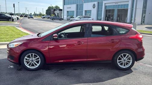 Ruby Red Metallic Tinted Clearcoat 2017 Ford Focus SE