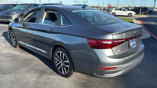 2025 Volkswagen Jetta 1.5T SE