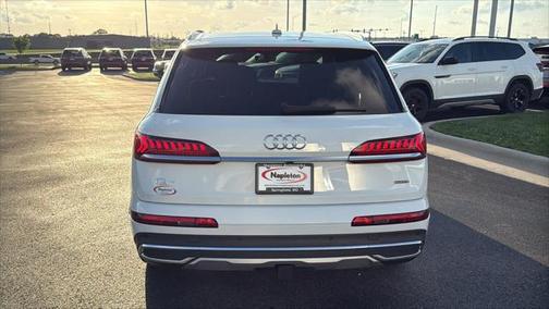 2021 Audi Q7 55 Prestige