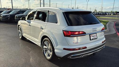 2021 Audi Q7 55 Prestige
