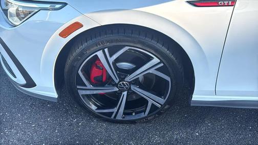 2024 Volkswagen Golf GTI 2.0T SE DSG