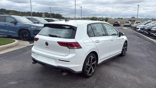 2024 Volkswagen Golf GTI 2.0T SE DSG