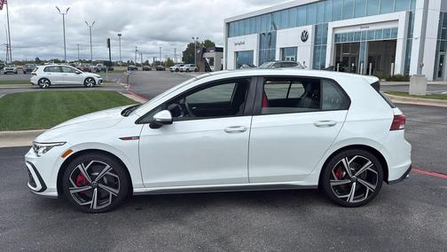 2024 Volkswagen Golf GTI 2.0T SE DSG