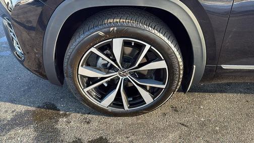 2026 Volkswagen Atlas Cross Sport 2.0T SEL Premium