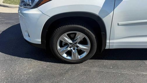 Blizzard Pearl 2018 Toyota Highlander Limited