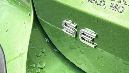 2025 Volkswagen Taos 1.5T SE Black