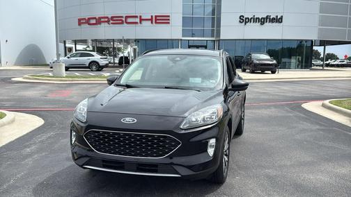 2020 Ford Escape Titanium